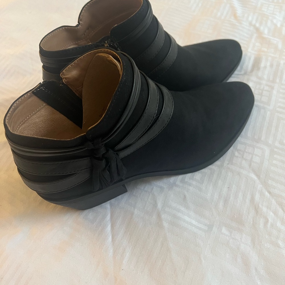 Life Stride Black Ankle Booties NIB